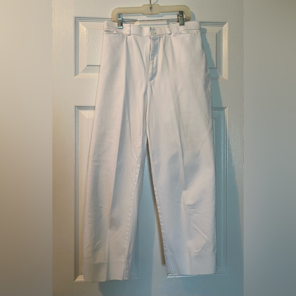 White Relativity cropped pants